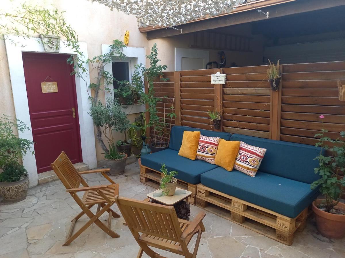 Studio Cosy A 10 Minutes De Nimes Bed & Breakfast Bouillargues Bagian luar foto