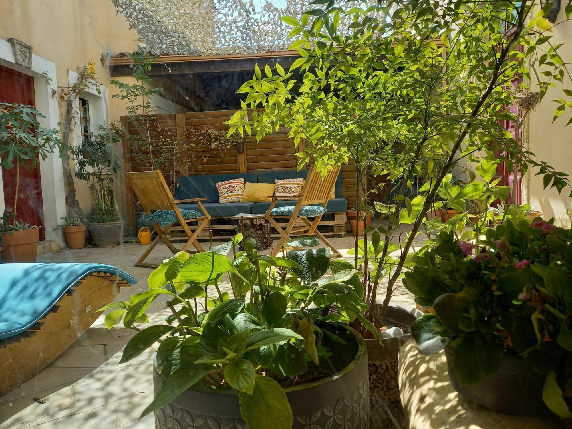 Studio Cosy A 10 Minutes De Nimes Bed & Breakfast Bouillargues Bagian luar foto